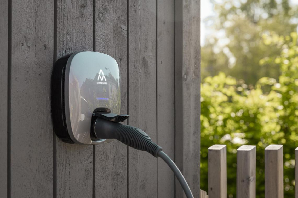 Charge Amps Luna